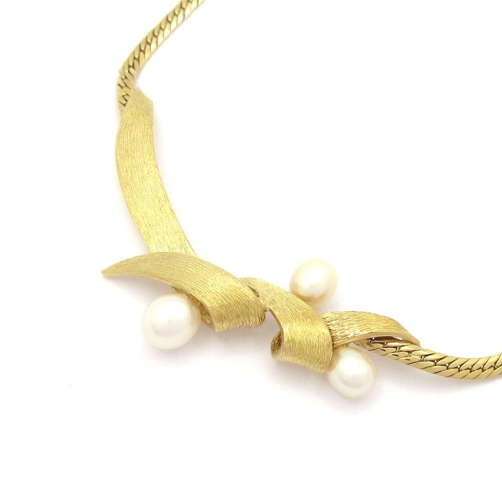 Mikimoto Necklace 18K Pearl
